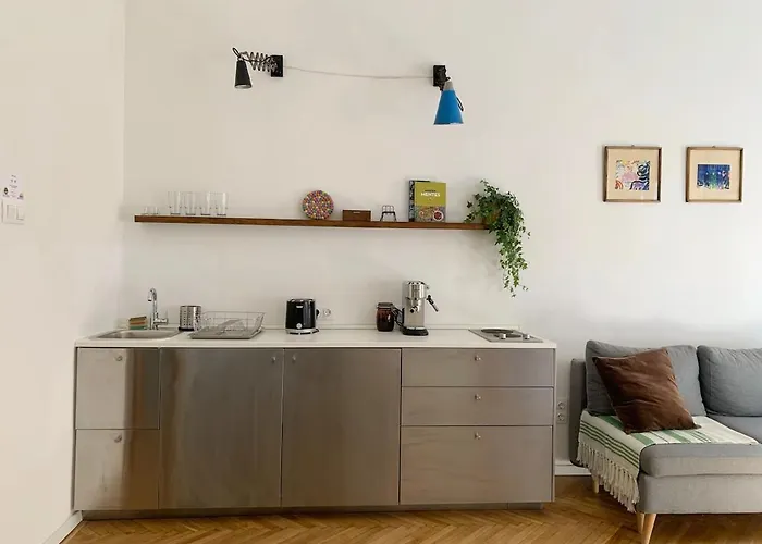 Be Local Apartman *